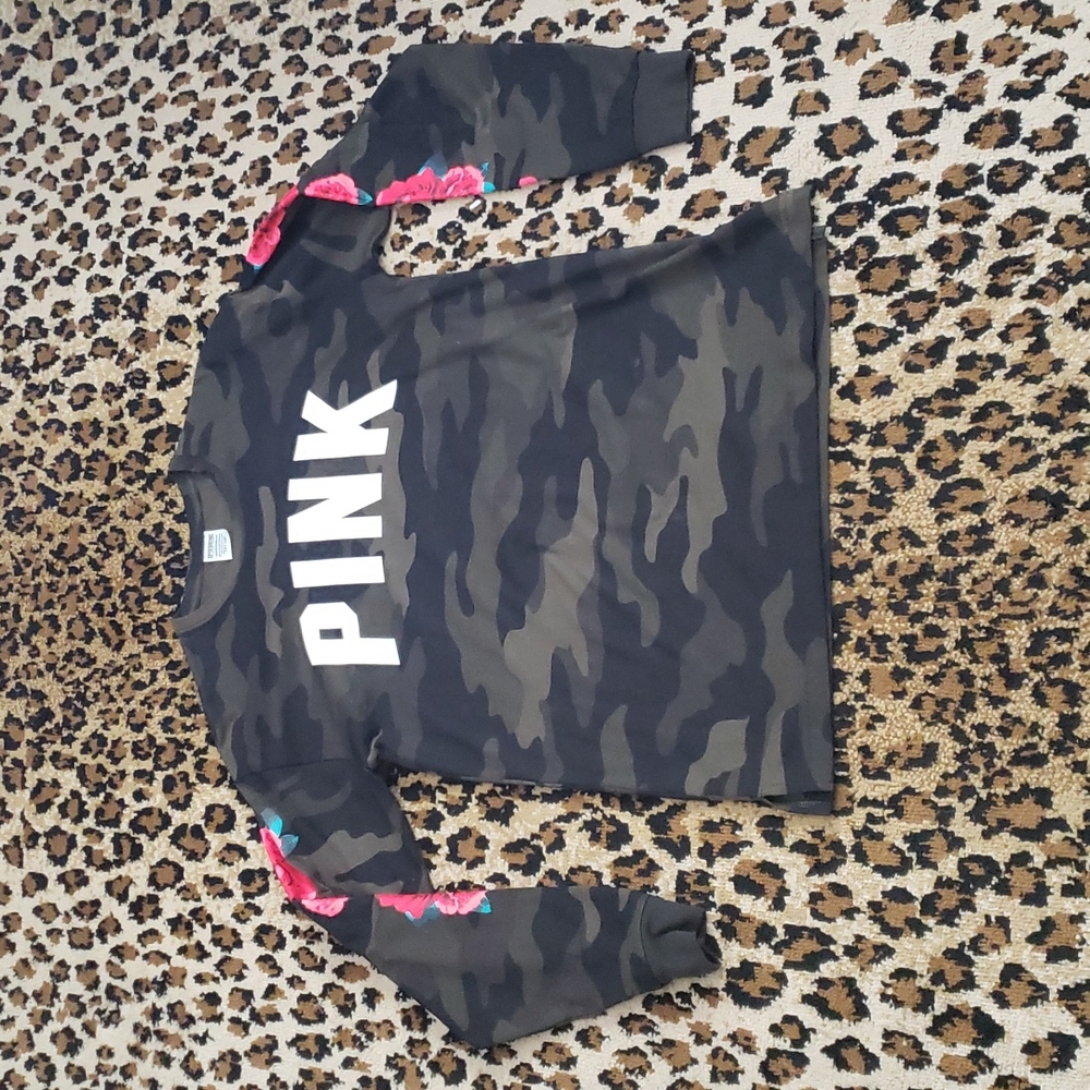 ❌❌SOLD❌❌ Victoria Secret Top - Picture 2 of 7